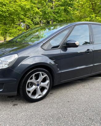 Ford S-Max 2.0 TDCi 140CV 6tr. Titanium DPF* 7 Pos