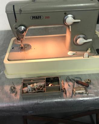 Macchina per cucire PFAFF260