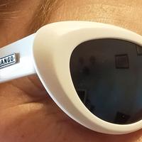 occhiali da sole bianchi vintage come nuovi