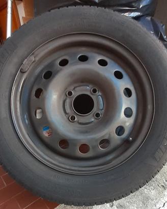 4 Cerchioni in ferro 6Jx15 H2 ET52,5-195/60R15