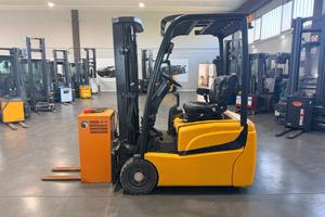 CARRELLO ELEVATORE MULETTO ELETTRICO YALE 16 QUINT