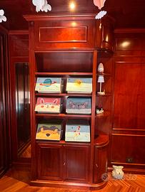 armadio/libreria con scaffali e ante in legno