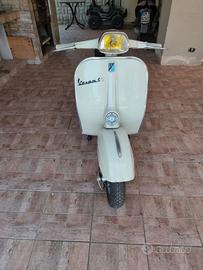 Piaggio Vespa 