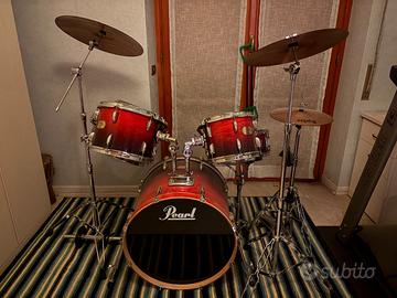 Batteria Pearl completa con hardware e piatti
