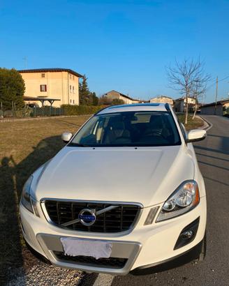 Volvo XC60 2.4 D5 AWD Kw129 (cv.175), anno 2009