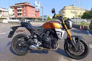 SUZUKI GSX-8T SUZUKI GSX-8T