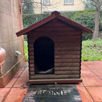 Cuccia in tronchetti di legno,