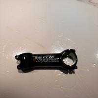 Attacco manubrio Forged Lite Carbon