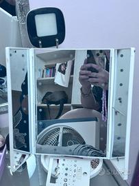 Specchio trucco con luci