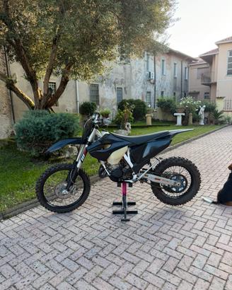 Husqvarna TE 125