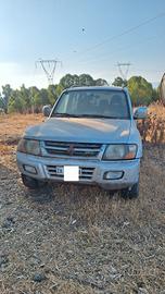 Pajero 3.200 DID v60 intero o per pezzi