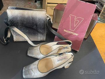 scarpe n. 37/38 e borsa in pitone grigio sfumato