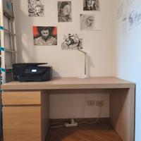 Scrivania da camera come nuova 