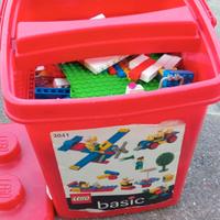 Lego secchiello pieno