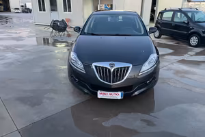 Lancia Delta 1.6 MJT DPF Oro vettura pari al nuovo