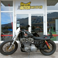 Harley Davidson sportster 883