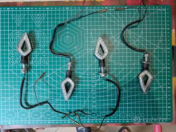 Frecce led moto.
