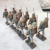 Plotone di 10 soldatini in pasta LINEOL Germany