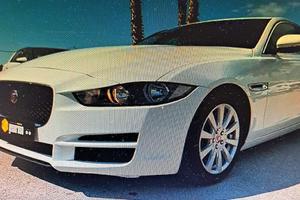 Macchina jaguar xe
