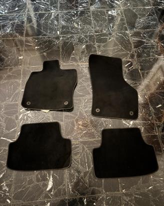 TAPPETI ORIGINALI MOQUETTE GOLF GTI MK/7