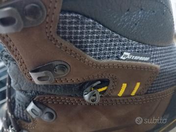 scarponi da montagna semirigidi 