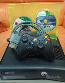 Console Xbox 360 Slim 4 GB + controller + 2 giochi