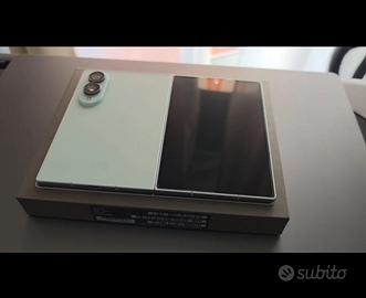Samsung Galaxy Z fold 8 