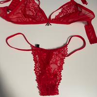 Intimo rosso