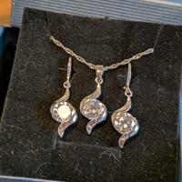 parure di gioielli in argento 925 e zirconi 