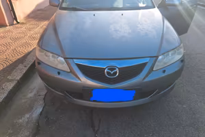 Mazda 6 grigia 
