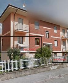 Confreria Magazzino h2.20 carraio70m+cantina22m