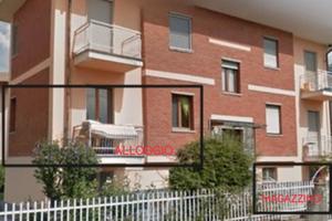 Confreria Magazzino h2.20 carraio70m+cantina22m