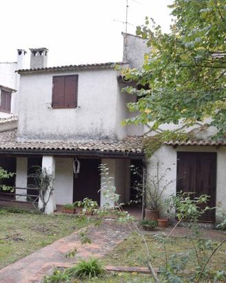 Villa di 120 m² con 5 locali a Ausonia