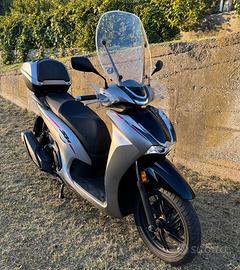 HONDA SH 350 - 2024 - Valuto permute