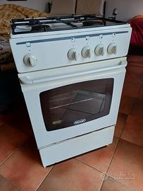 Cucina De Longhi a gas con forno a gas