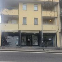 CANTU' Via Milano affittiamo NEGOZIO