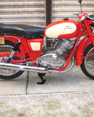 Moto Guzzi Lodola