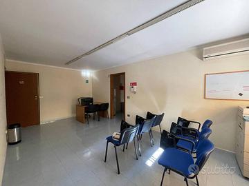 Cardillo/Scalea: ufficio di 70 mq