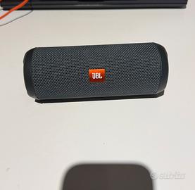 JBL Flip essential