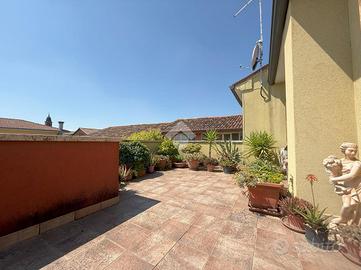 PALAZZO A SAN MARTINO DI LUPARI