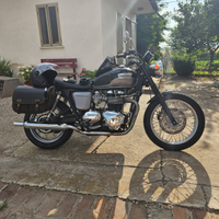 Triumph bonneville t100 se black 900