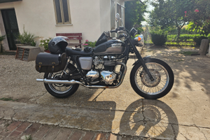 Triumph bonneville t100 se black 900