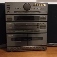 Stereo Pioneer con radio,2 CD ,2 musicassette 