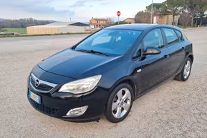 opel astra j 1.7 cdti 110cv Diesel 2010