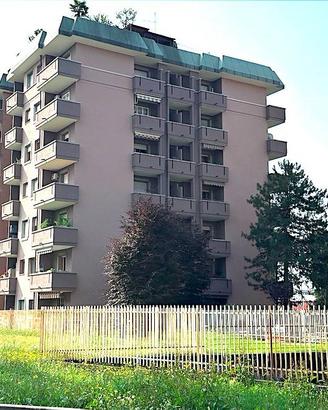 Appartamento di 177 m² con 4 locali e box auto a R