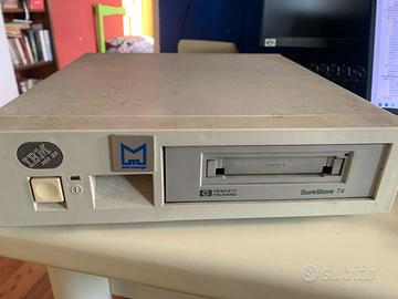 Unità esterna SCSI IBM 3450 con HP SureStore T4