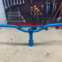 Manubrio naked aerox