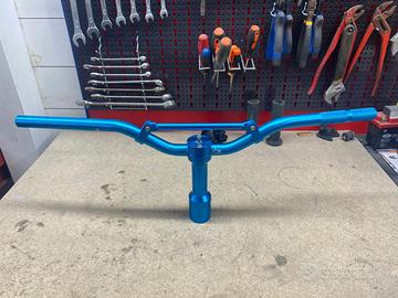 Manubrio naked aerox