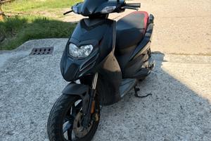 aprilia sr 50