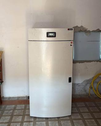 Stufa a pellets Ungaro